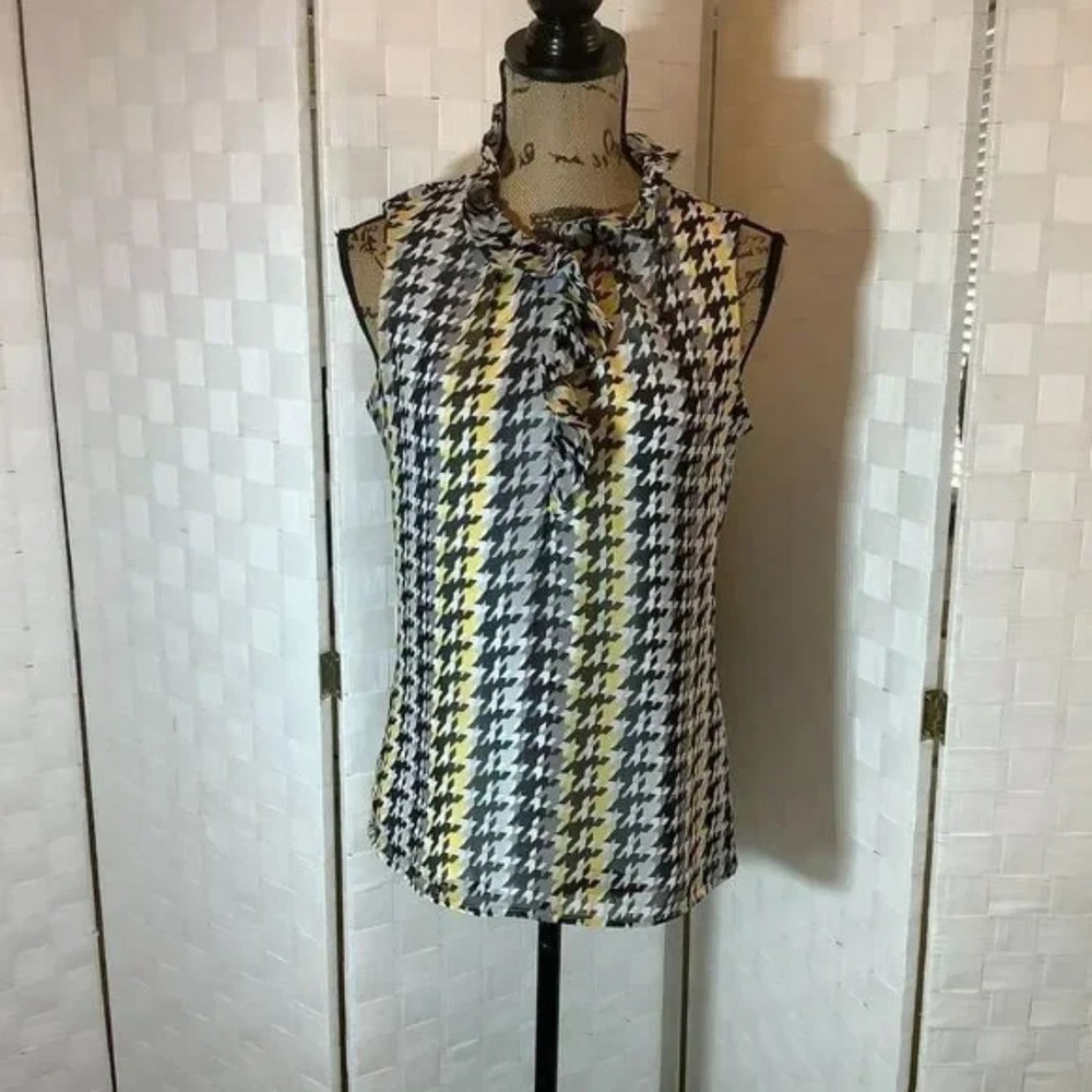 banana republic sleeveless blouse size small